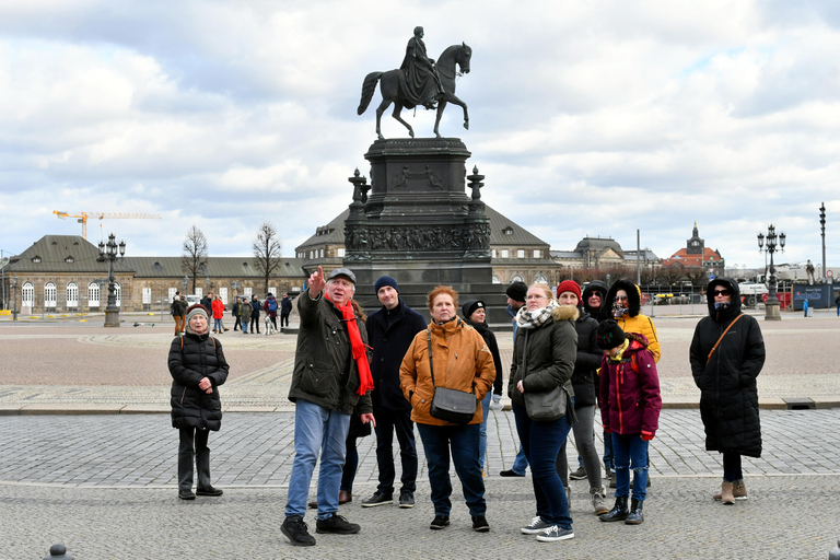 Visita ao centro histórico da cidade com jantar saxónico