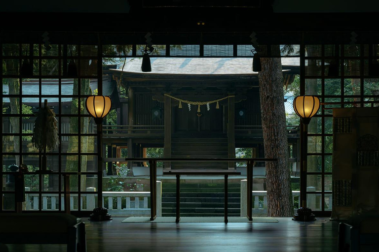 Kanazawa: Samurai, Castle & Geisha Private Bus Tour
