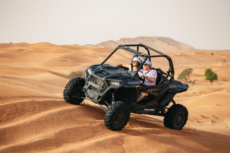 Dubái: safari del desierto, sandboarding y acampada con BBQSafari en el desierto con cena - vehículo privado