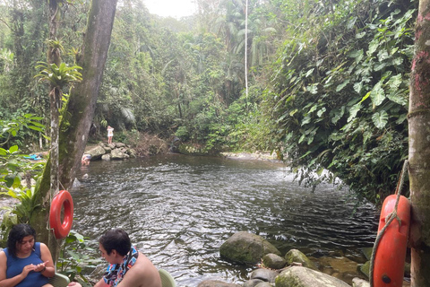 Paraty: destylarnia Engenho D'Ouro z degustacją i wodospadami