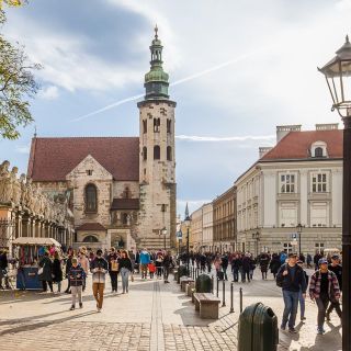 Krakow: Old Town by Electric Golf Cart and Walking Wine Tour