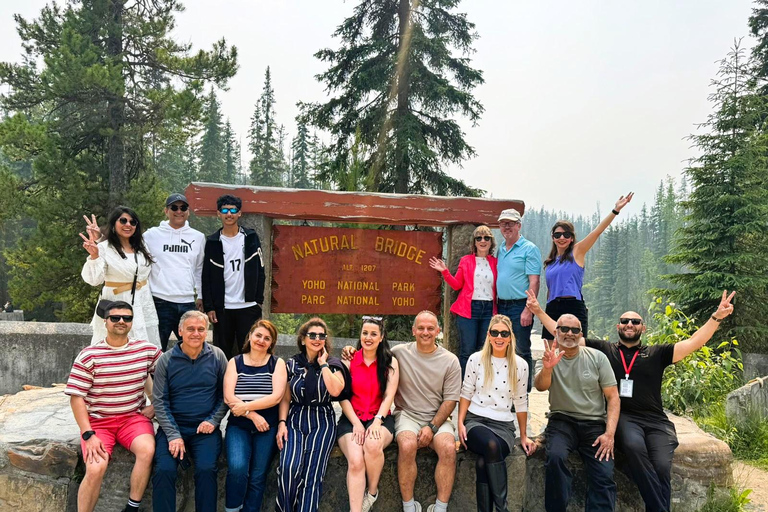 Lake Louise, Moraine Lake, Emerald - Banff, Canmore, Calgary 7:45 Delta Downtown Calgary Pickup