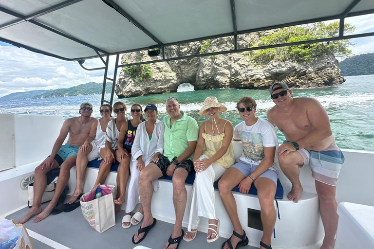 From Puntarenas: Isla Tortuga Full-Day Group Tour