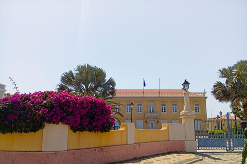 From Praia: Museum & Markets & UNESCO City Small Group