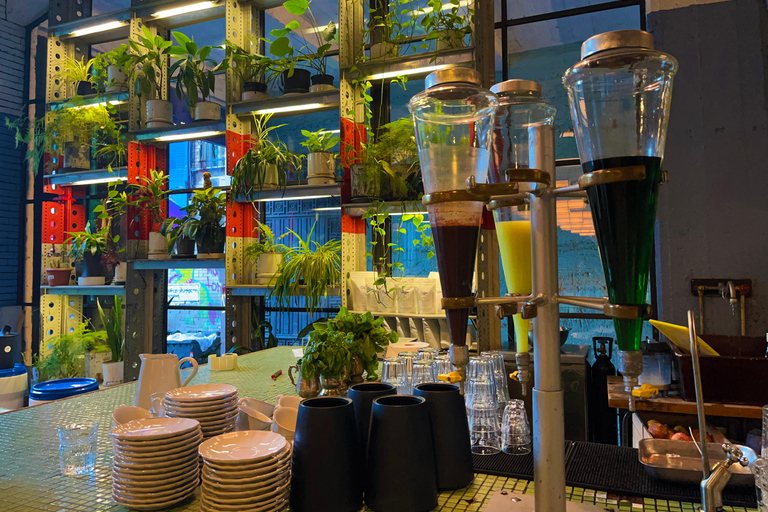 Tbilisi: Couples Romantic Walking Tour at Local FavoritesIn English - Private Tour ***3 HOURS***