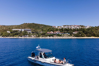 Halkidiki: Private Cruise to Diaporos Island & Vourvourou