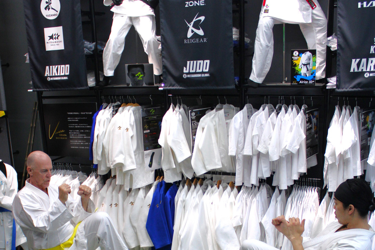 Tokyo: Karate Experience with Former All-Japan Champion PRIVATE Karate Session with Karate Gi(uniform)