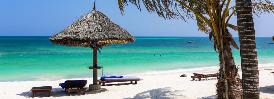 Aventure des étoiles de mer, déjeuner au Rocher, plongée avec masque et tuba à Mnemba