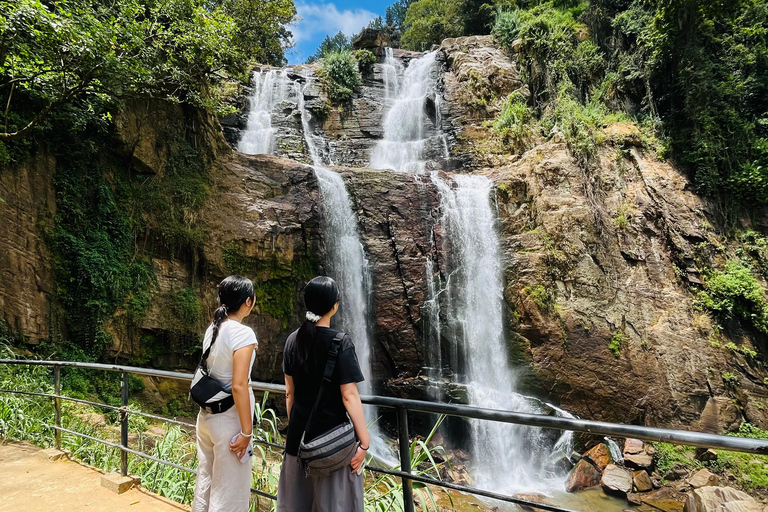 From Kandy: Private Day Trip to Ella with Train Ride