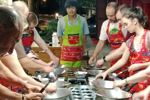 Krabi : Authentieke Thaise kookles met rondleiding over de markt