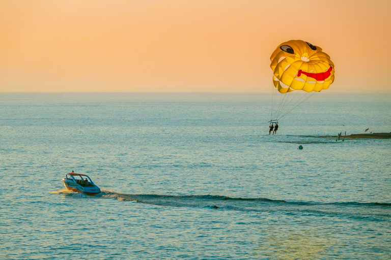 Alicante: Parasailing and City Bike Rental (all day)Alicante: Parasailing (2pax) and City Bikes Rental (all day)