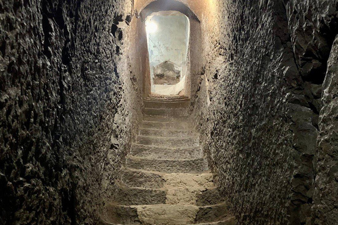From Yerevan: Levon's Divine Underground & Machanents house