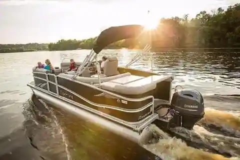 Hilton Head Island: Pontoon Boot mieten