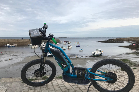 Carnac: Ungewöhnliche Fahrten auf geländegängigen Elektroscootern