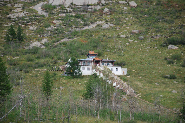 Meeting Genghis Khan and Nomads: A Day Trip to Terelj