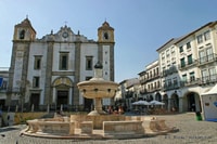 Evora, tour a piedi evidenzia audio e gps guidati - Hizvo