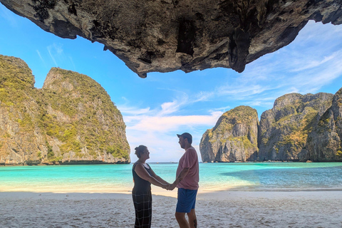 Krabi: Phi Phi Small Group Tour & Early Maya Bay with lunch