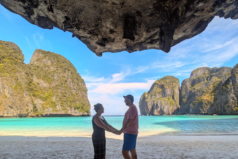 Krabi: Phi Phi Small Group Tour & Early Maya Bay with lunch