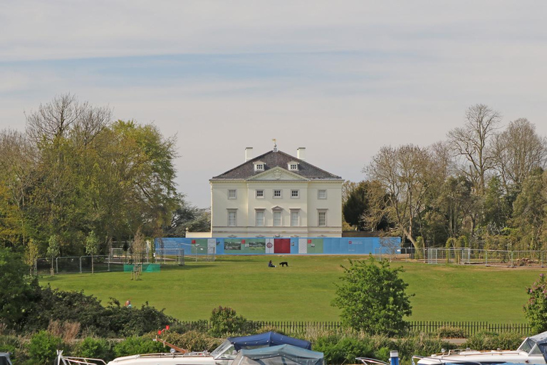 London: Richmond to Hampton Court River Thames Cruise Richmond to Hampton Court - Return