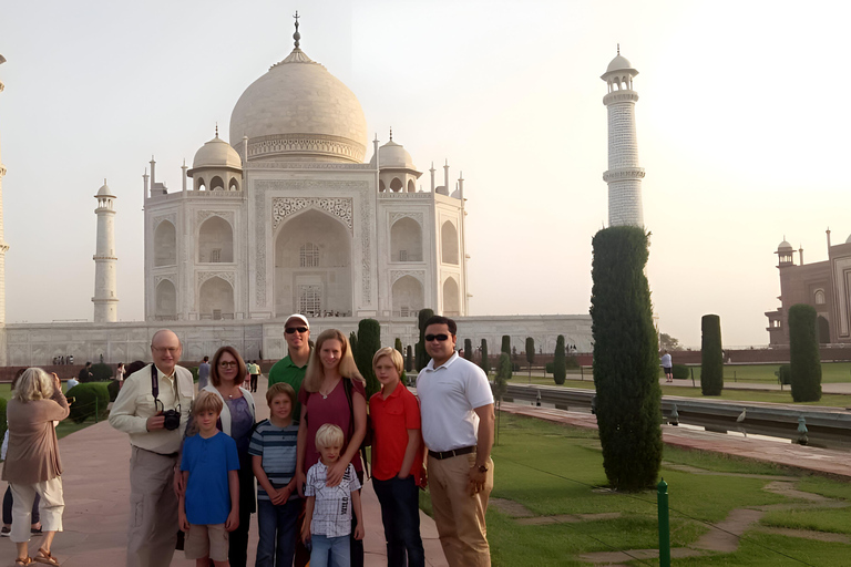 From Delhi: Same Day Taj Mahal, Agra Tour By Car with Option From Delhi: Tour with AC Car + Guide + Monument Fee + Meal