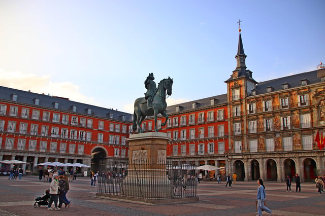 Wonderful Madrid: a tour among the city's jewels