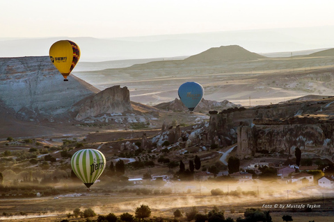 Cappadocia: Sunrise Hot Air Balloon over Fairy Chimneys