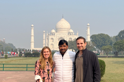 From Delhi: Taj Mahal & Agra Trip by Gatimaan Express Train All Inclusive Chair Car Train, Car, Guide, Ticket, Lunch
