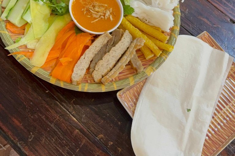 Da Nang Street Food Private Tour With Optional Paragliding Private Car Tour