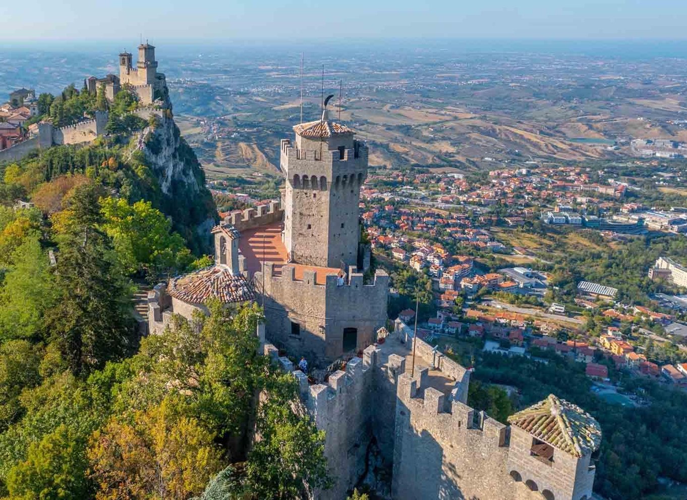 San Marino i lille gruppe: Guidet tur med Pass 7 Musei e Torri