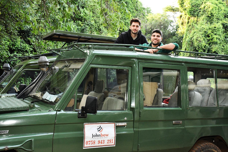 Safari de 4 días al Parque Nacional Masai Mara y Lago Nakuru