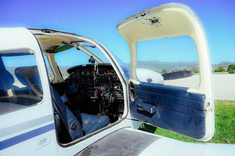 Nikšić: Private Panoramic Flight Nikšić: Private 15-minute panoramic flight