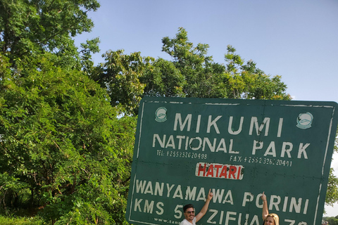 SAFARI CONFORTABLE D&#039;UNE JOURNÉE DE ZANZIBAR À MIKUMI PAR VOL