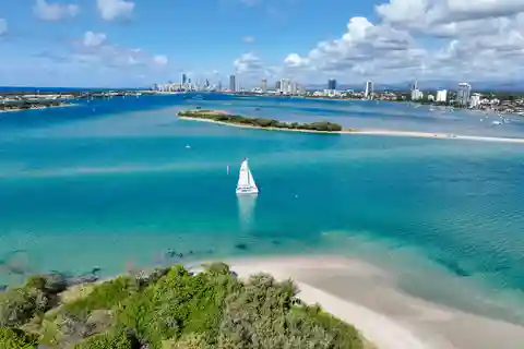 Côte d'Or : Catamaran privé et déjeuner sur l'île