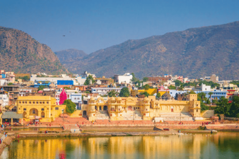 Z Jaipur: Prywatna 4-dniowa wycieczka do Udaipur z PushkarWycieczka prywatnym samochodem z kierowcą