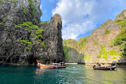 Koh Phi Phi: Private Wang Long Bay & Phi Phi Leh Sundown