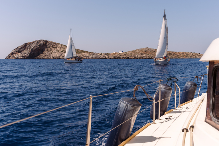 Heraklion: Crociera in barca a vela sull&#039;isola di Dia con snorkelingTour privato di mezza giornata