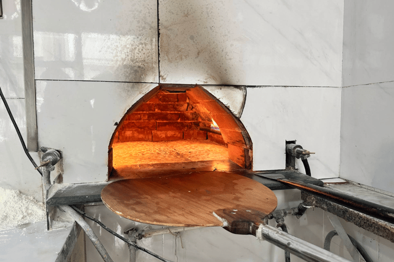 Abu Dhabi Guided Street Food Tastings Tour