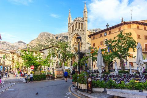 De wonderen van Soller Village aan de Tramuntana Halve Dag Tour