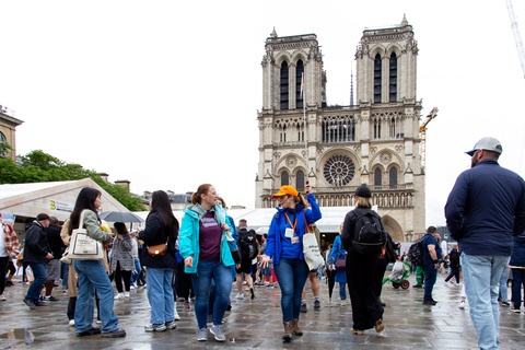 Paris: Notre Dame Notre Dame rundvandring utomhus med inträde till kryptanNotre Dame utomhus rundvandring med kryptan på spanska