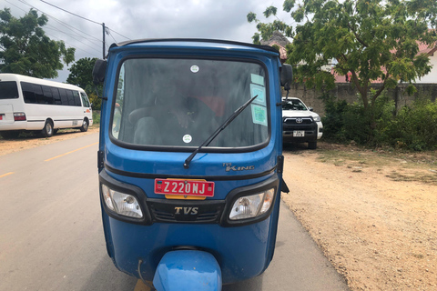 Zanzibar: Tuk Tuk Transfer naar Kendwa en Nungwi