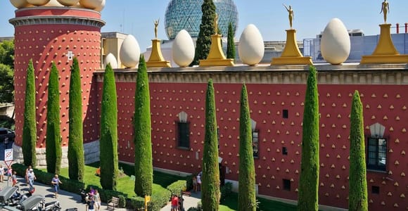 Figueres: Dalí Theatre-Museum Entry Ticket