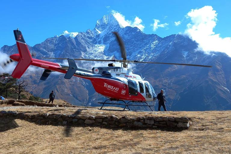 Katmandú: Excursión Privada en Helicóptero al Campo Base del Everest