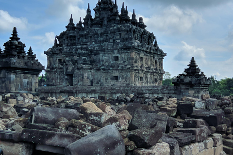 Explorer le temple caché et Prambanan