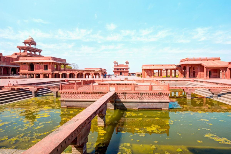 From Delhi: Taj mahal, Agra Fort, Fatehpur Sikri Tour by Car Car + Guide + Monuments Tickets + Lunch