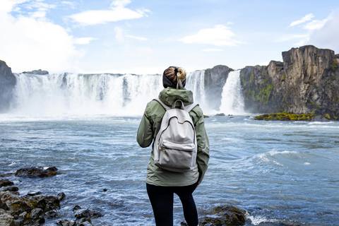 Akureyri: tour della cascata di Goðafoss con prelievo dal porto