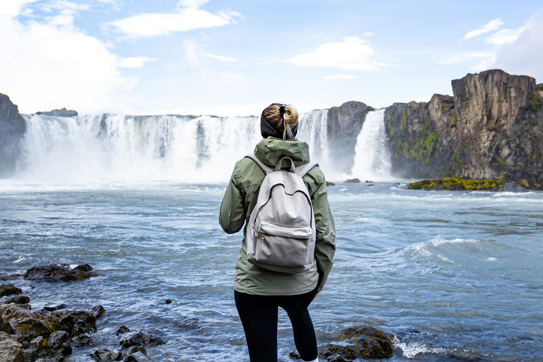 Akureyri: tour della cascata di Goðafoss con prelievo dal porto