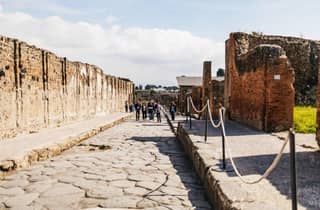 Von Neapel: Pompeji rollstuhlgerecht mit Guide