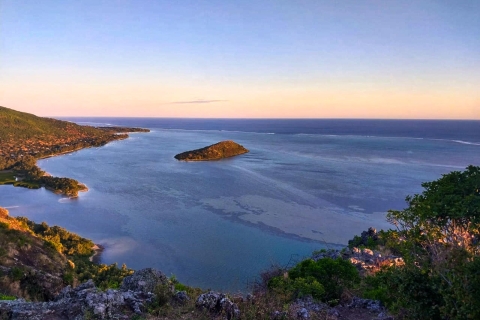 Mauritius: Le Morne Brabant sunset hike and sundowner apero Exclusive Sunset Hike Le Morne Mountain + Apero