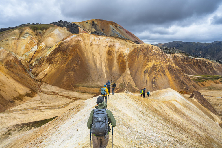 3-Day Highlands: Landmannalaugar, Emerald Ridge & Háifoss