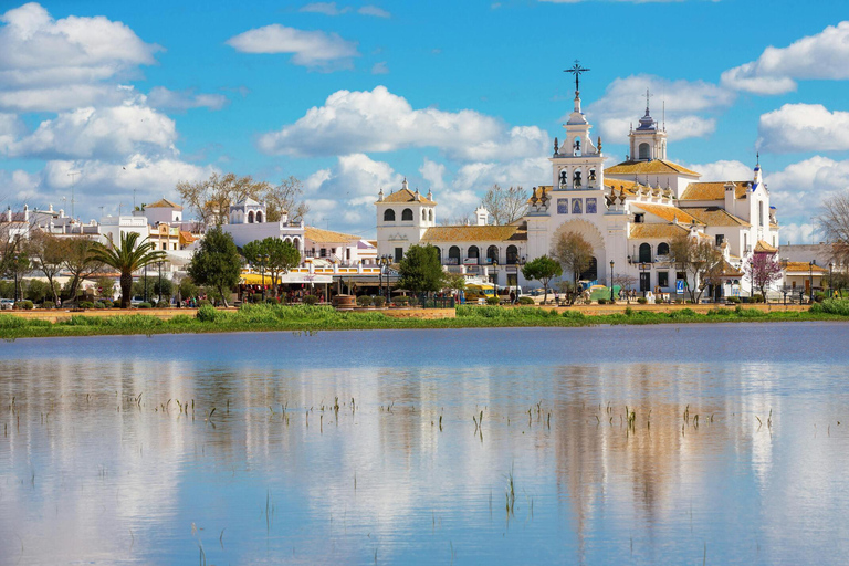 Lisbon: One-way trip to Seville up to 2 stops:Algarve HuelvaLisbon to Seville with two stops